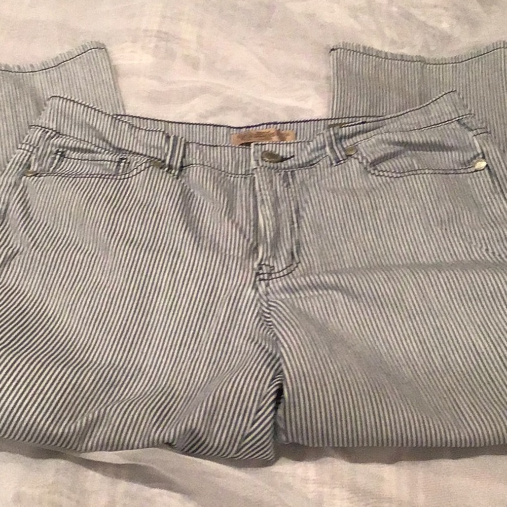 Nine West Blue Striped Denim Capris